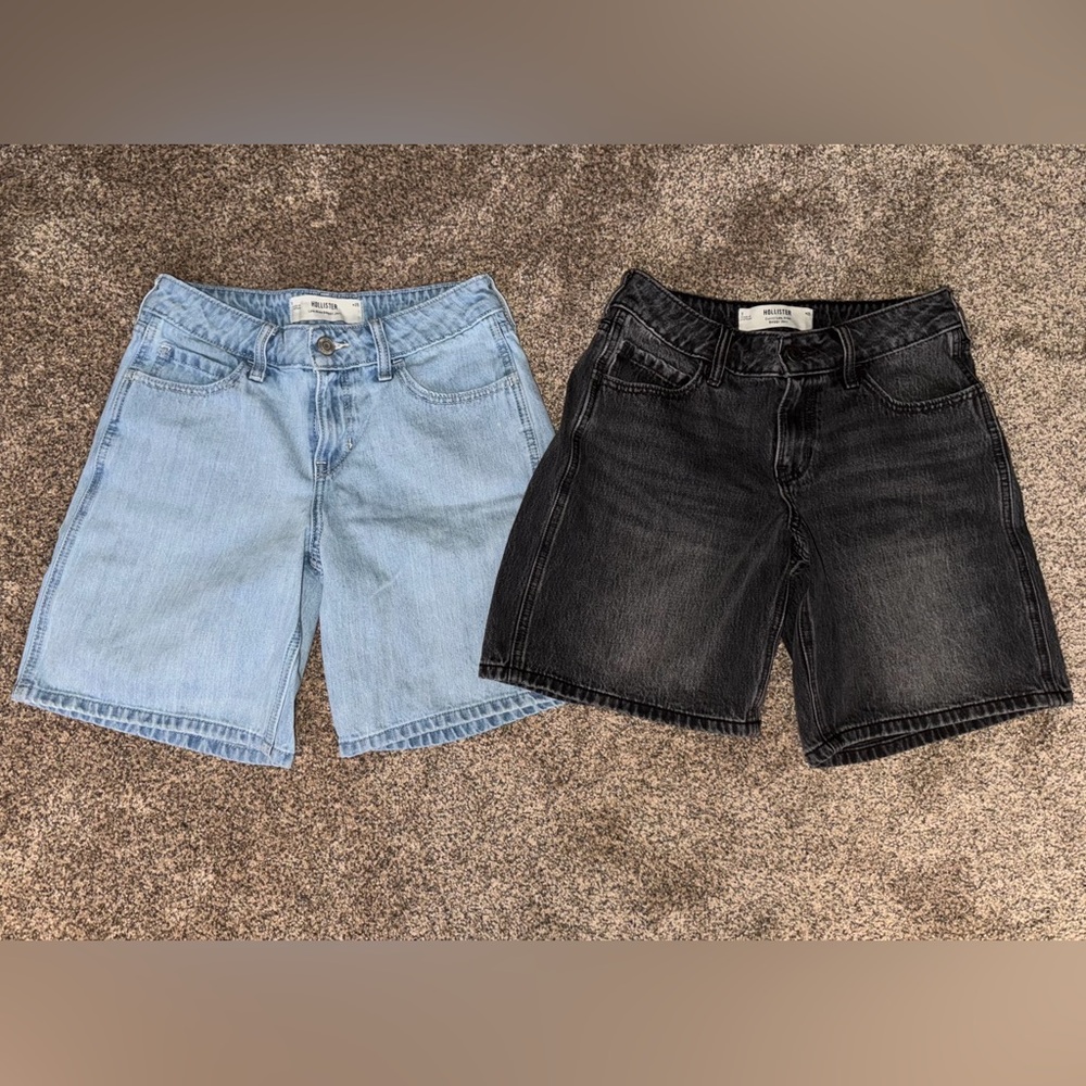 Hollister Blue and Black Denim Shorts, Low Rise Baggy Size 0 (25)